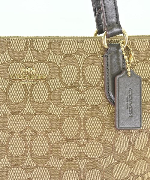 COACH กระเป๋าถือขนาดใหญ่