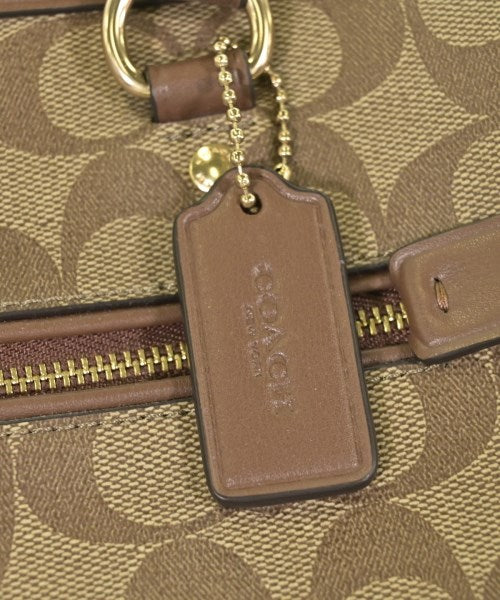 COACH กระเป๋าใส่อุปกรณ์ขนาดใหญ่