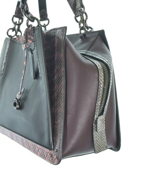 COACH กระเป๋าสะพาย