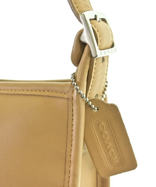COACH กระเป๋าสะพาย