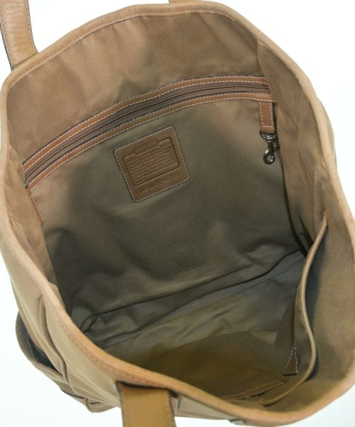 COACH กระเป๋าถือขนาดใหญ่