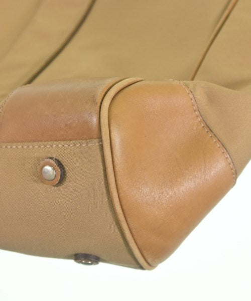 COACH กระเป๋าถือขนาดใหญ่