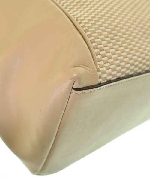 COACH กระเป๋าถือขนาดใหญ่