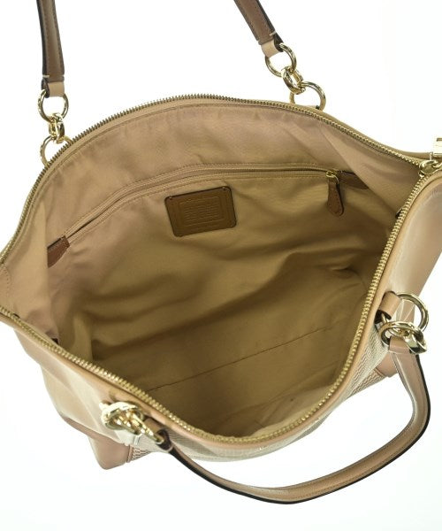 COACH กระเป๋าถือขนาดใหญ่
