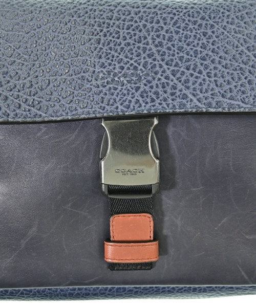 COACH กระเป๋าสะพาย