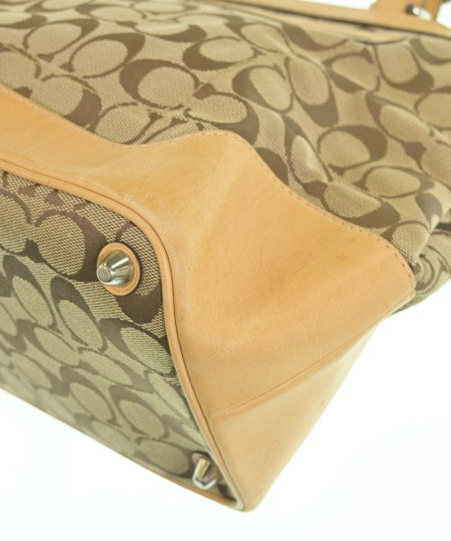 COACH กระเป๋าถือขนาดใหญ่