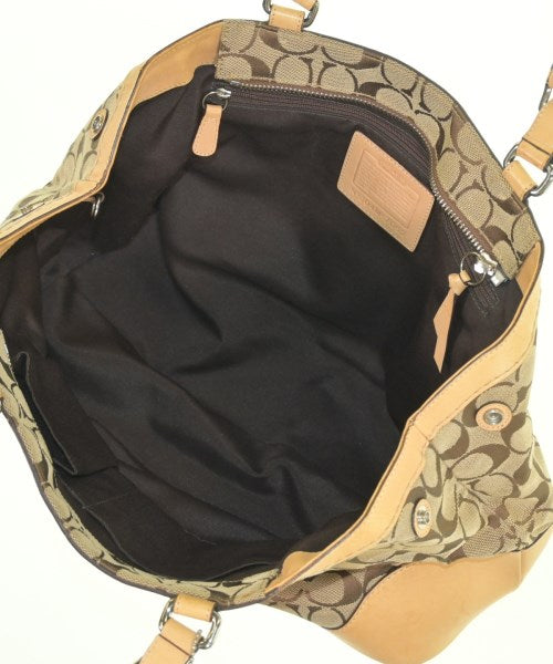 COACH กระเป๋าถือขนาดใหญ่