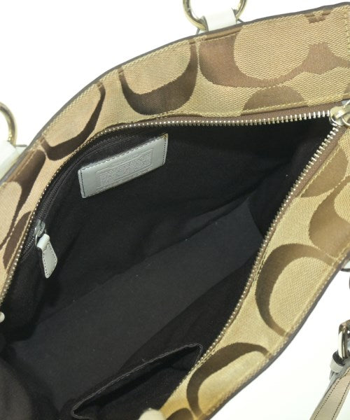 COACH กระเป๋าถือขนาดใหญ่