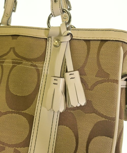 COACH กระเป๋าถือขนาดใหญ่