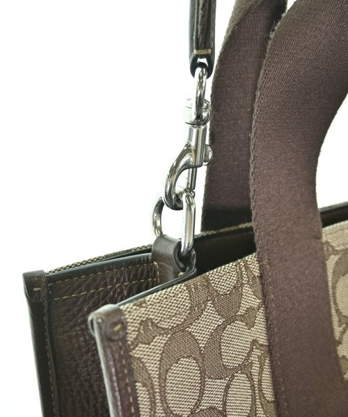 COACH กระเป๋าถือขนาดใหญ่