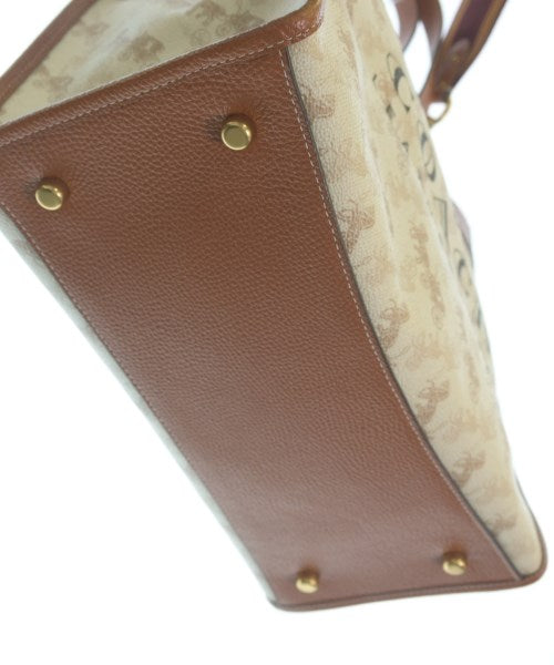 COACH กระเป๋าถือขนาดใหญ่