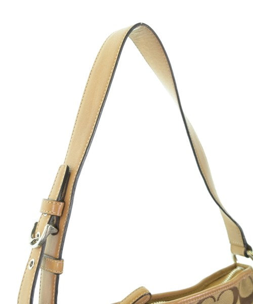 COACH กระเป๋าสะพาย