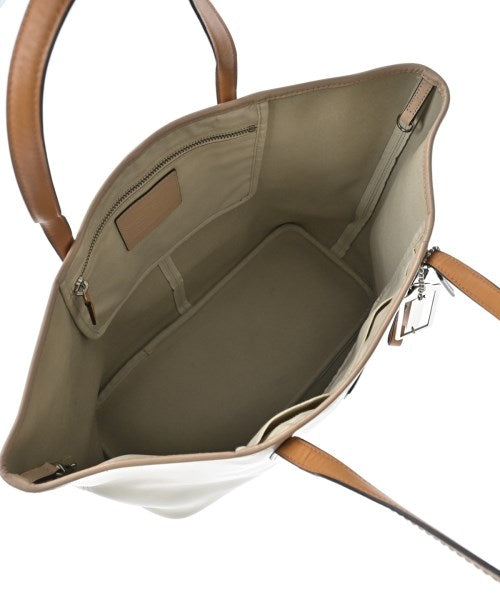COACH กระเป๋าถือขนาดใหญ่