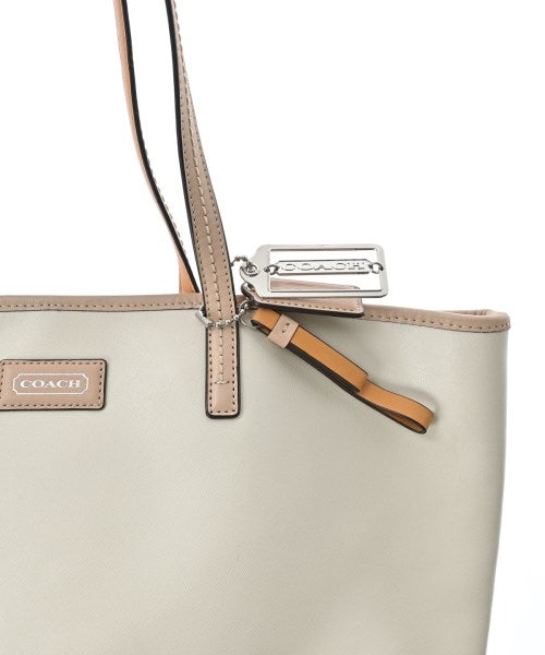 COACH กระเป๋าถือขนาดใหญ่