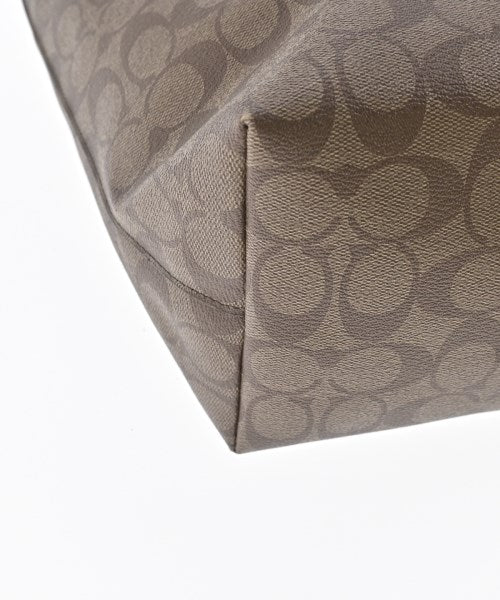 COACH กระเป๋าถือขนาดใหญ่