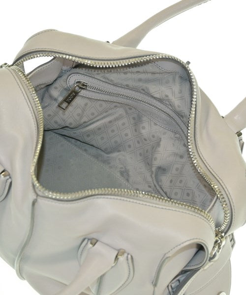 TOD'S กระเป๋าใส่อุปกรณ์ขนาดใหญ่