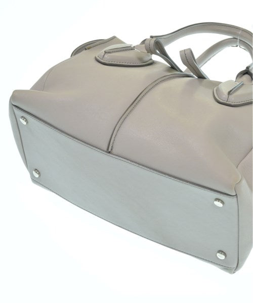 TOD'S กระเป๋าใส่อุปกรณ์ขนาดใหญ่