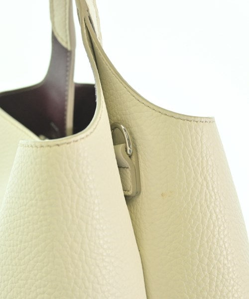TOD'S กระเป๋าถือขนาดใหญ่