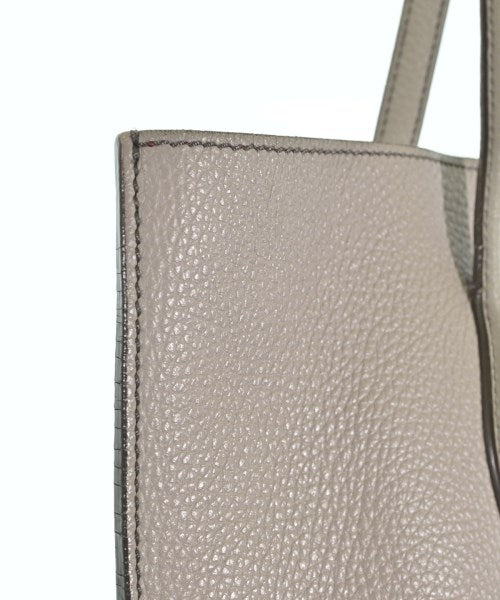 TOD'S กระเป๋าถือขนาดใหญ่