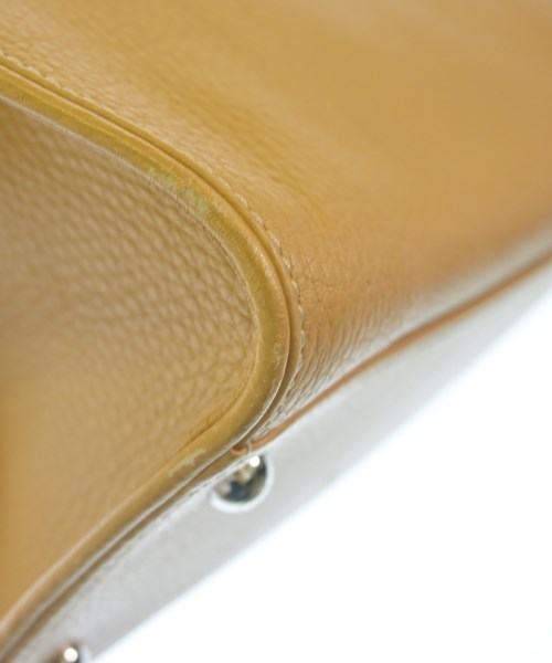 TOD'S กระเป๋าถือขนาดใหญ่
