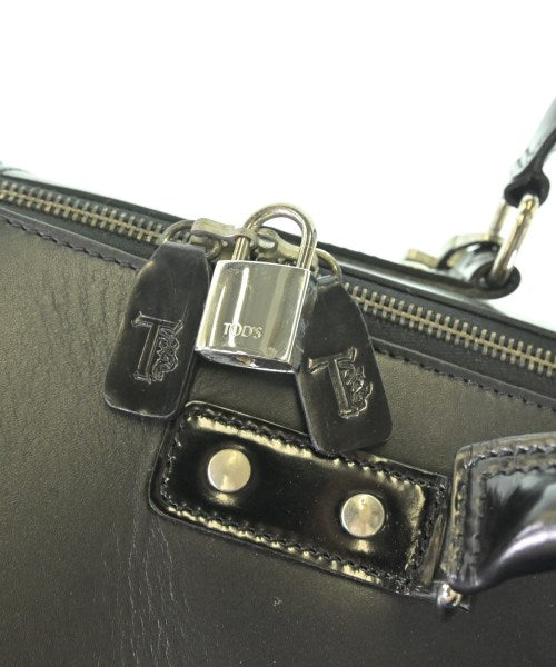 TOD'S กระเป๋าใส่อุปกรณ์ขนาดใหญ่