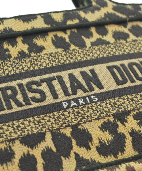Christian Dior กระเป๋าถือ