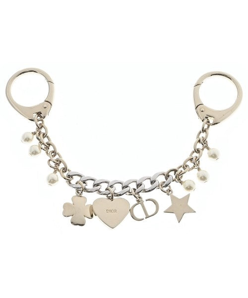 Christian Dior เครื่องประดับบนกระเป๋า