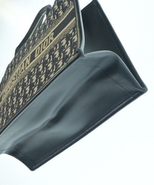 Christian Dior กระเป๋าถือขนาดใหญ่