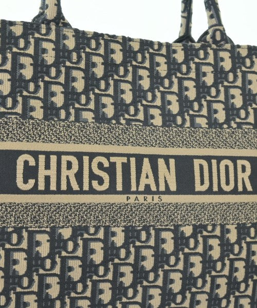 Christian Dior กระเป๋าถือขนาดใหญ่