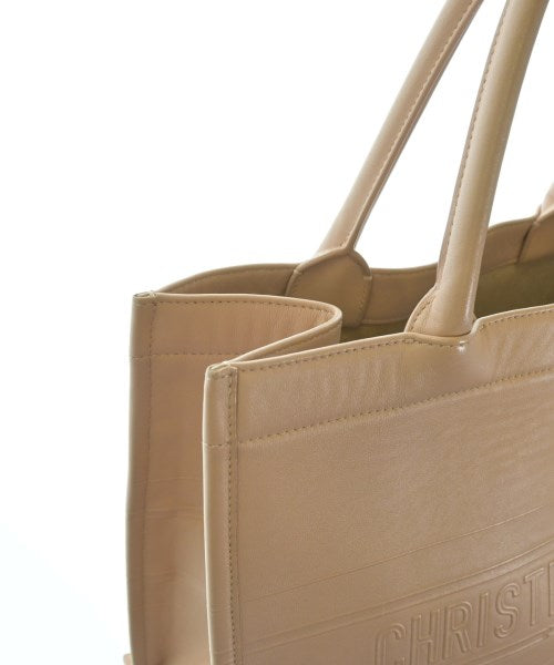 Christian Dior กระเป๋าถือขนาดใหญ่