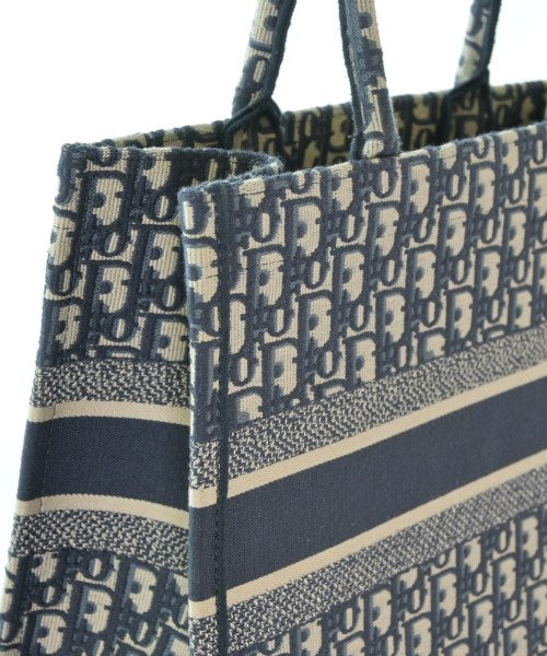 Christian Dior กระเป๋าถือขนาดใหญ่