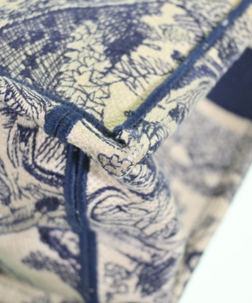 Christian Dior กระเป๋าถือขนาดใหญ่