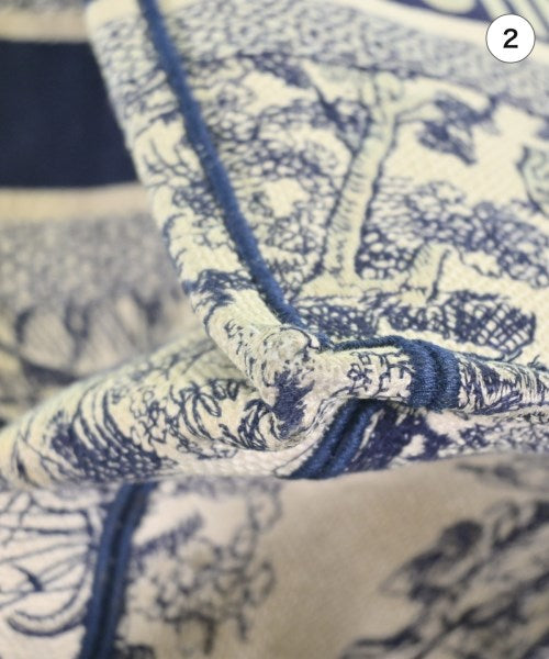 Christian Dior กระเป๋าถือขนาดใหญ่