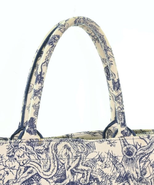 Christian Dior กระเป๋าถือขนาดใหญ่