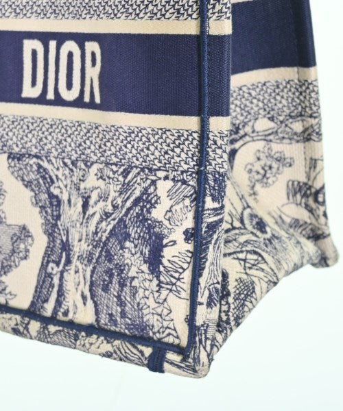 Christian Dior กระเป๋าถือขนาดใหญ่