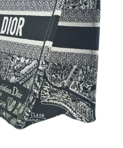Christian Dior กระเป๋าถือขนาดใหญ่
