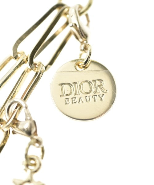Christian Dior เครื่องประดับบนกระเป๋า