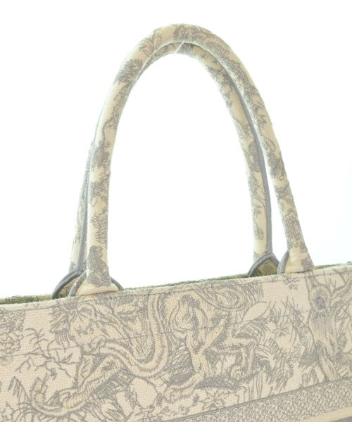 Christian Dior กระเป๋าถือขนาดใหญ่