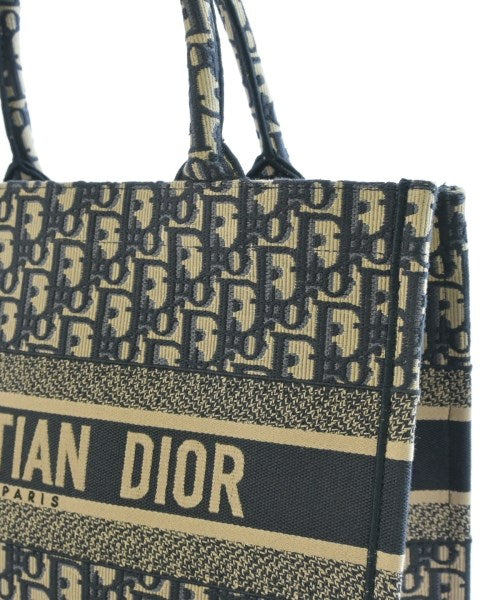 Christian Dior กระเป๋าถือขนาดใหญ่
