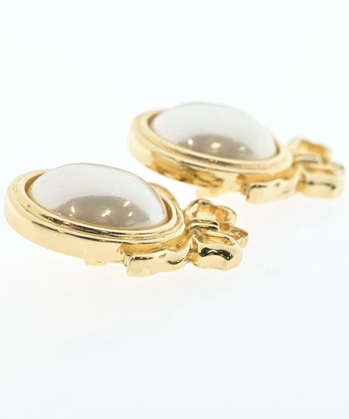 Christian Dior ต่างหู