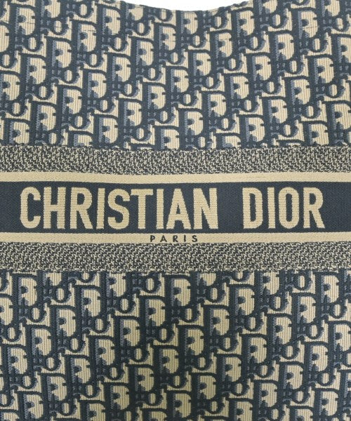 Christian Dior กระเป๋าถือขนาดใหญ่