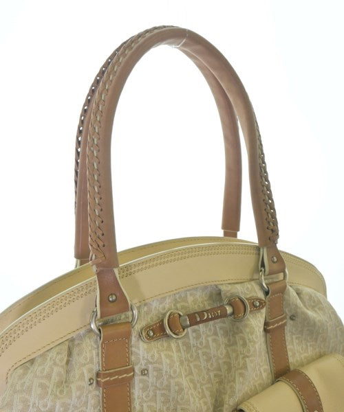 Christian Dior กระเป๋าถือ