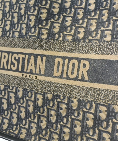 Christian Dior กระเป๋าถือขนาดใหญ่