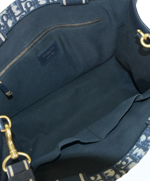 Christian Dior กระเป๋าถือขนาดใหญ่