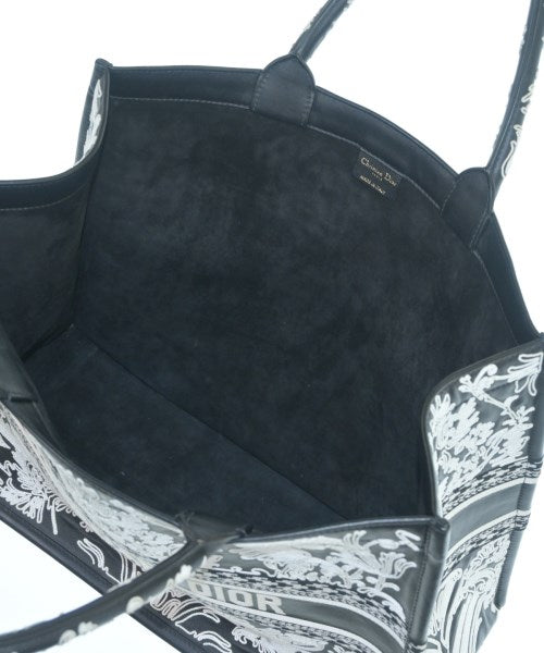 Christian Dior กระเป๋าถือขนาดใหญ่