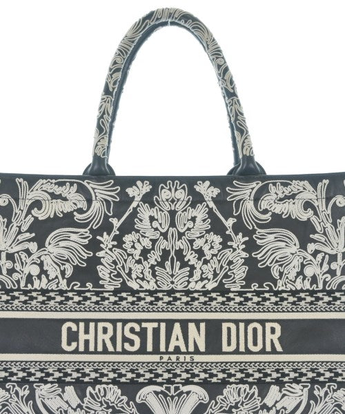 Christian Dior กระเป๋าถือขนาดใหญ่