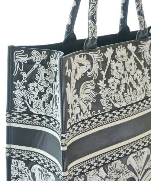 Christian Dior กระเป๋าถือขนาดใหญ่