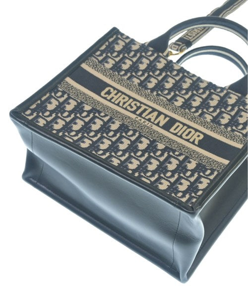 Christian Dior กระเป๋าถือขนาดใหญ่