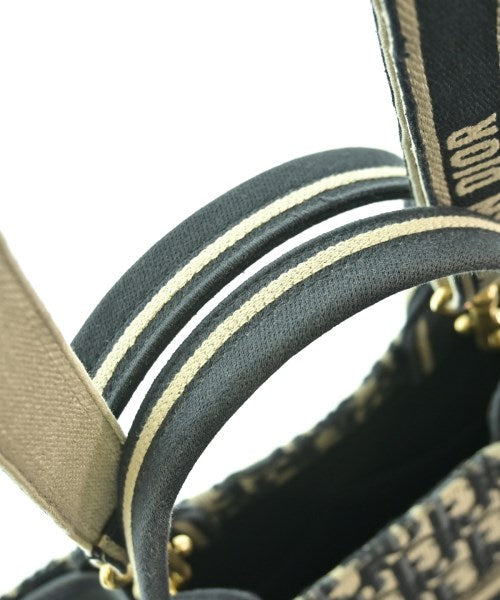 Christian Dior กระเป๋าถือขนาดใหญ่