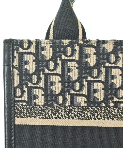 Christian Dior กระเป๋าถือขนาดใหญ่